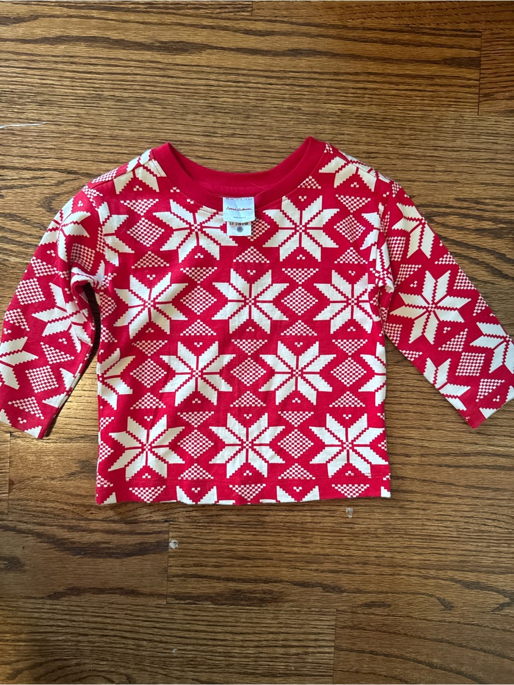 Hanna Andersson Red and White Snowflake Long-Sleeve Top
